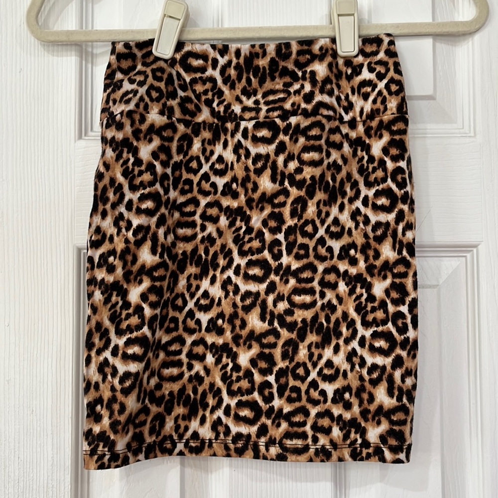 Forever 21 Leopard Print Bodycon Skirt (S)